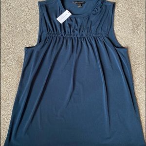 Banana Republic sleeveless Top